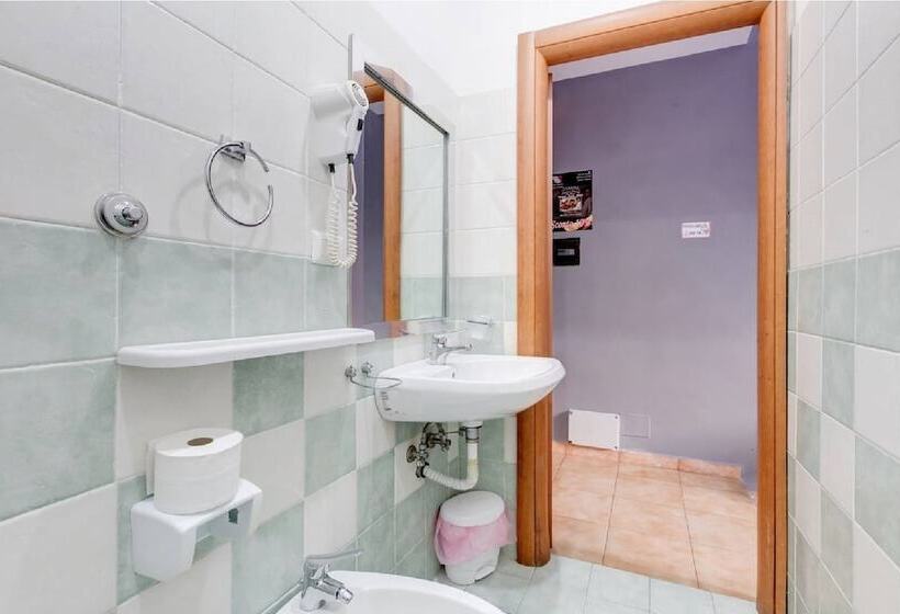 پانسیون Golden Ratio