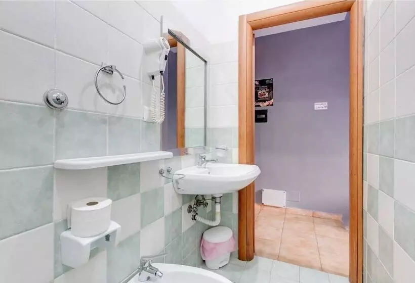 پانسیون Golden Ratio