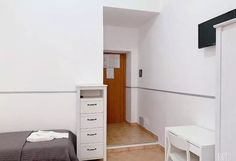 پانسیون Golden Ratio