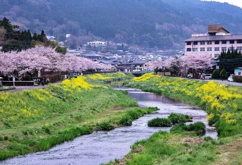 Ryokan Yufuin Lamp No Yado