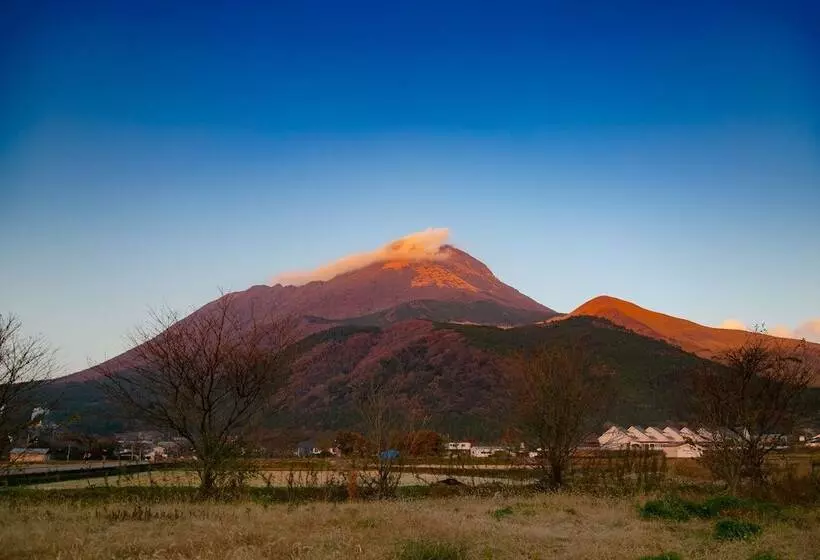 Ryokan Yufuin Lamp No Yado