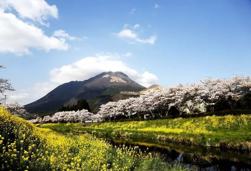Ryokan Yufuin Lamp No Yado