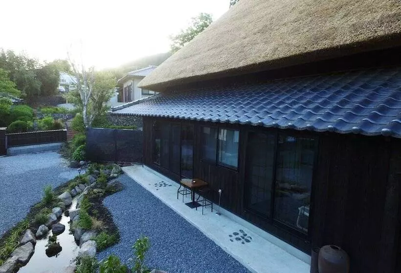 Ryokan Yufuin Lamp No Yado