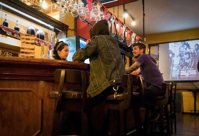 هاستل Flying Dog Lima B&b