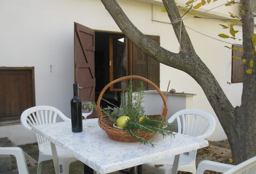 Apartmani Bako Komiza