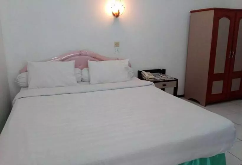 Berlian Abadi Hotel By Sinergi