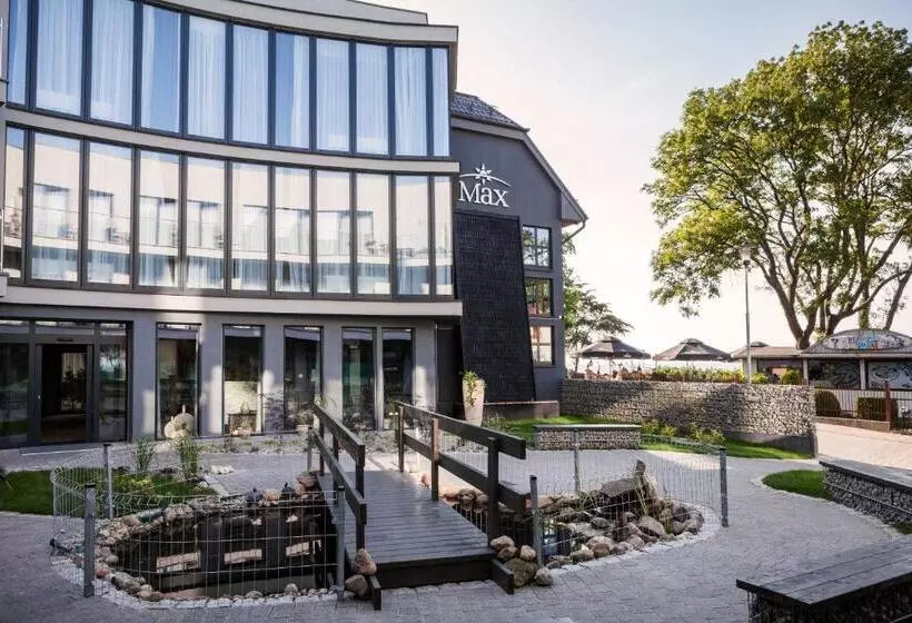 Hotelli Max Health Resort Spa