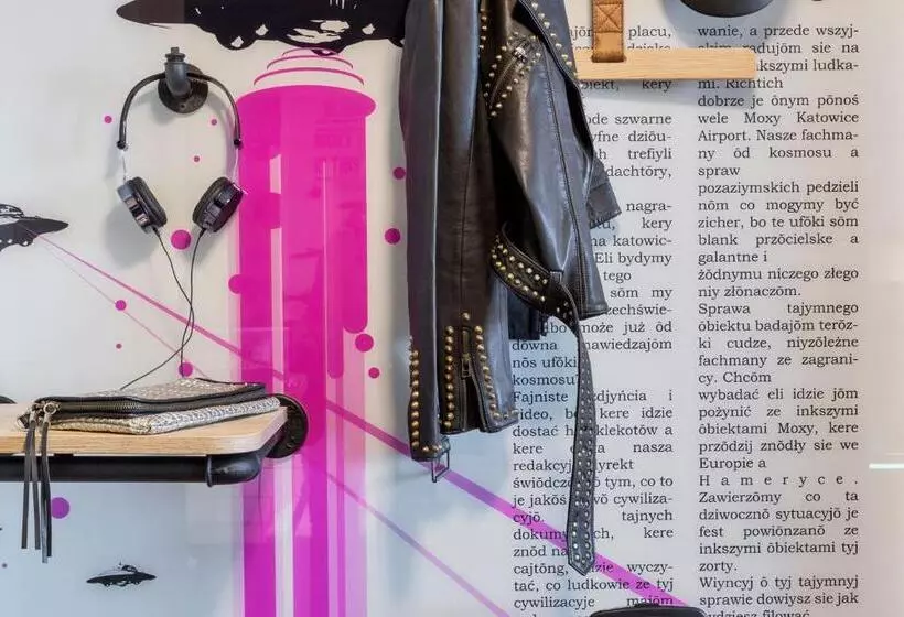 Hotelli Moxy Katowice Airport