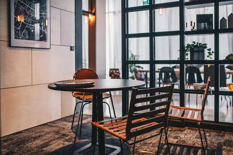 Hotelli Moxy Katowice Airport