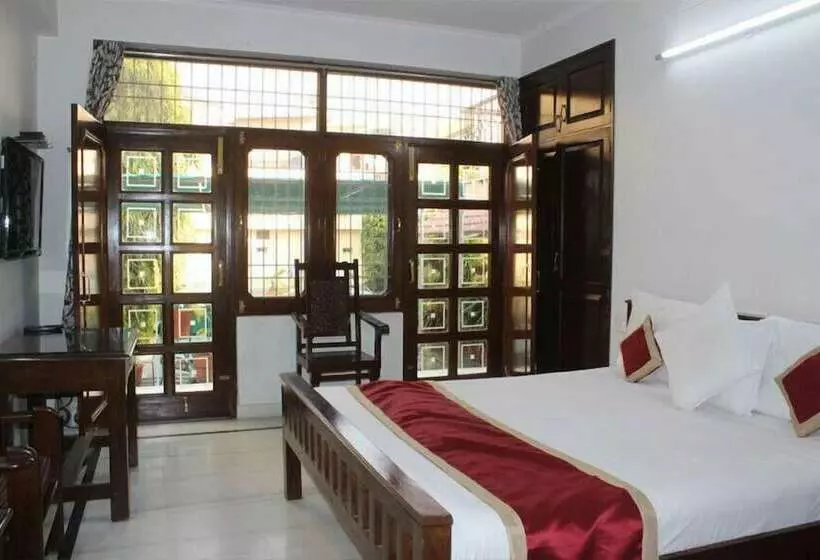 هتل Sukh Vilas Jaipur