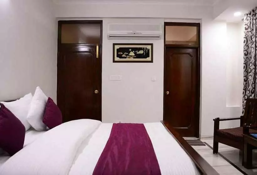 هتل Sukh Vilas Jaipur