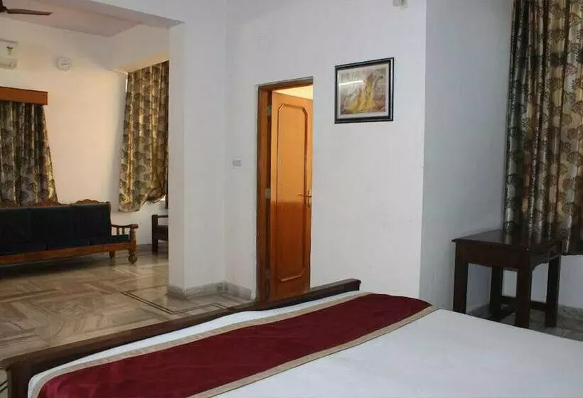 هتل Sukh Vilas Jaipur