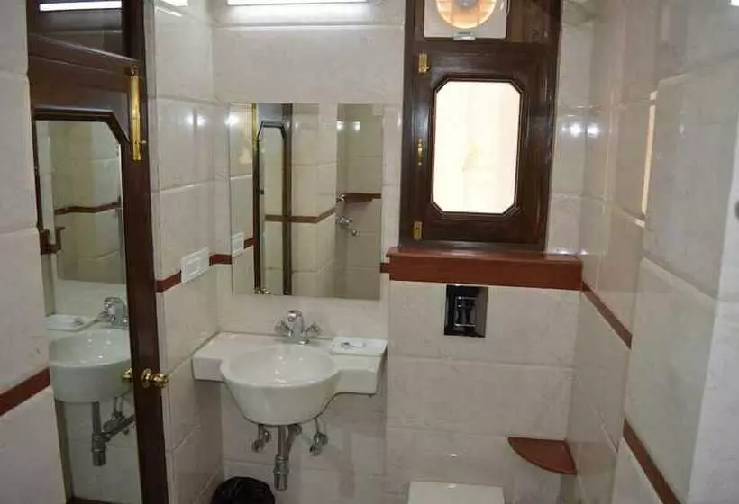 هتل Sukh Vilas Jaipur