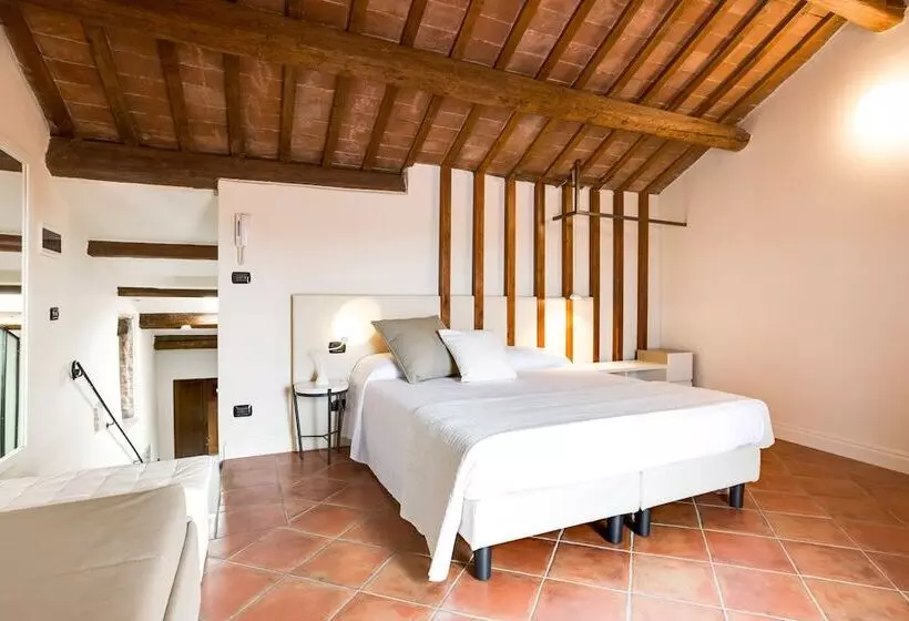 پانسیون Ferrara Rooms