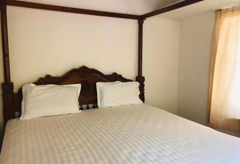 فندق Ballard Bungallow