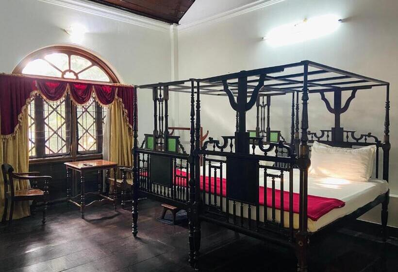 فندق Ballard Bungallow