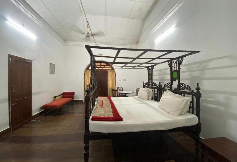 فندق Ballard Bungallow