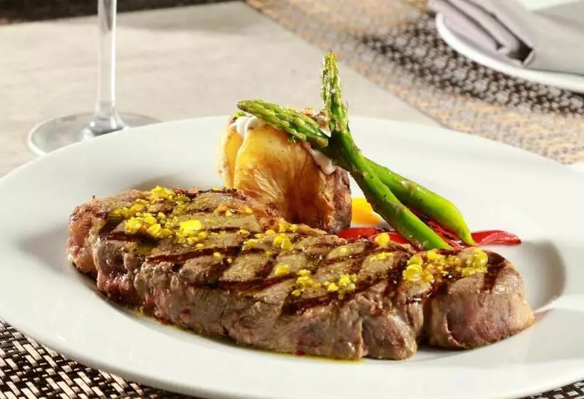 Hotelli Holiday Inn & Suites   Monterrey Apodaca Zona Airport, An Ihg