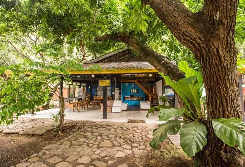 ユースホステル Jaco Inn