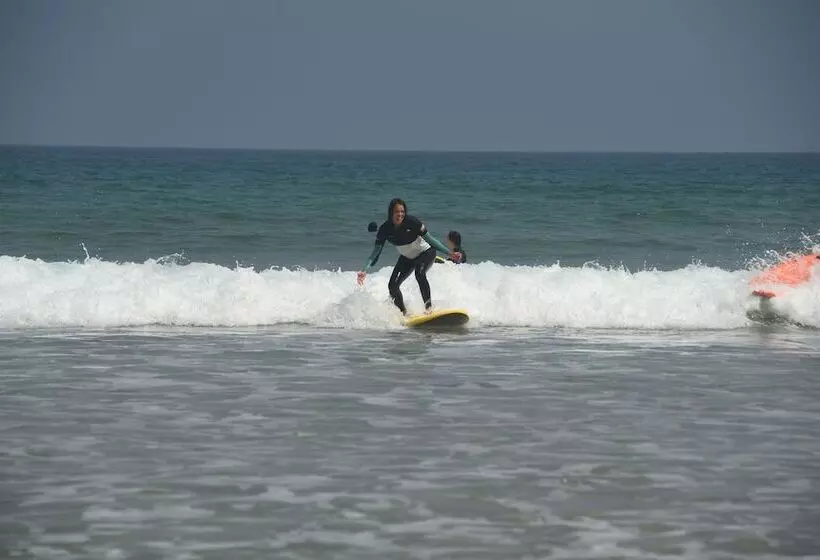 La Wave Surf Coruña   Hostel