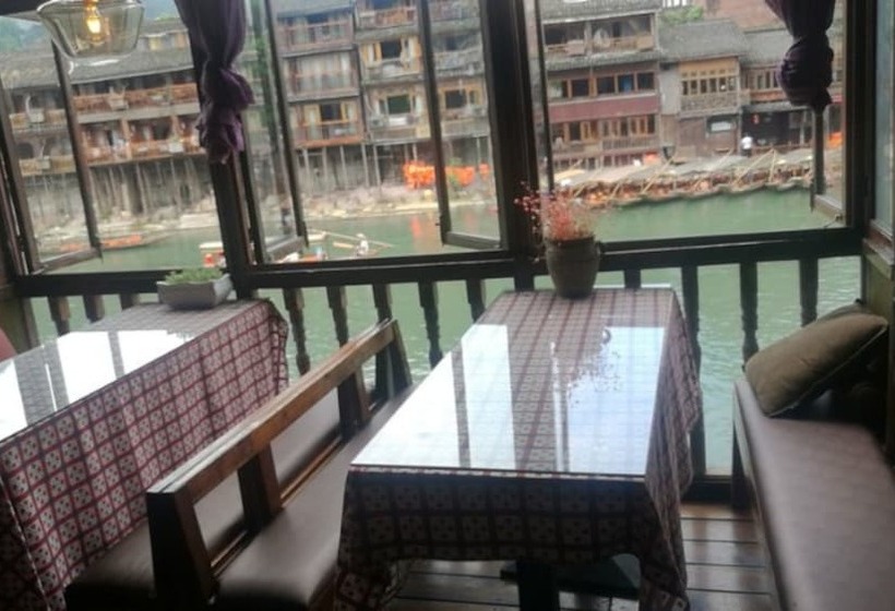 Alberg Ms.yang's Guest House