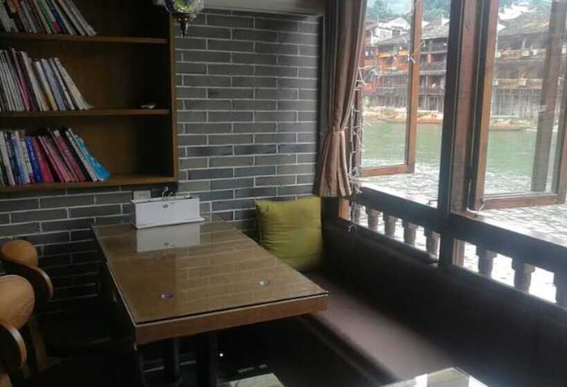 Alberg Ms.yang's Guest House