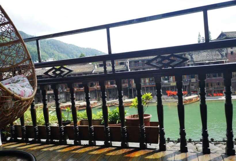 Alberg Ms.yang's Guest House