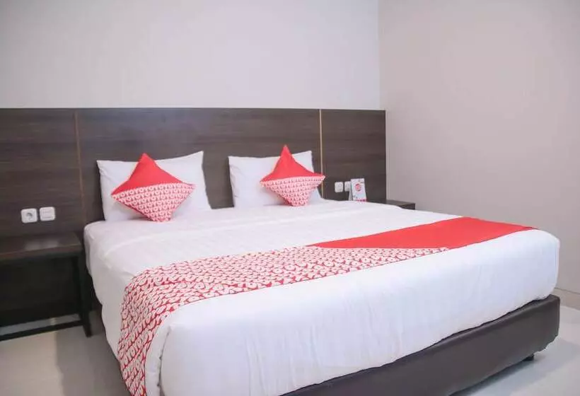 ホテル Azzahra Guest House By Oyo Rooms