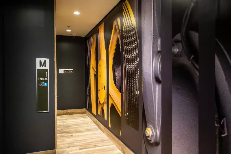 ホテル Ibis Palmas Avenida Jk