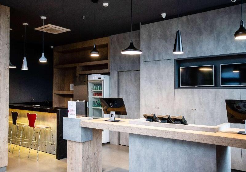 فندق Ibis Palmas Avenida Jk