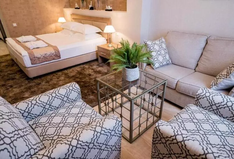 هتل Oasis Residence