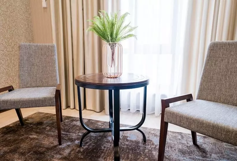 هتل Oasis Residence