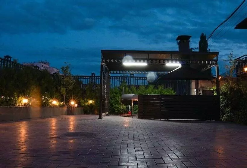 هتل Oasis Residence