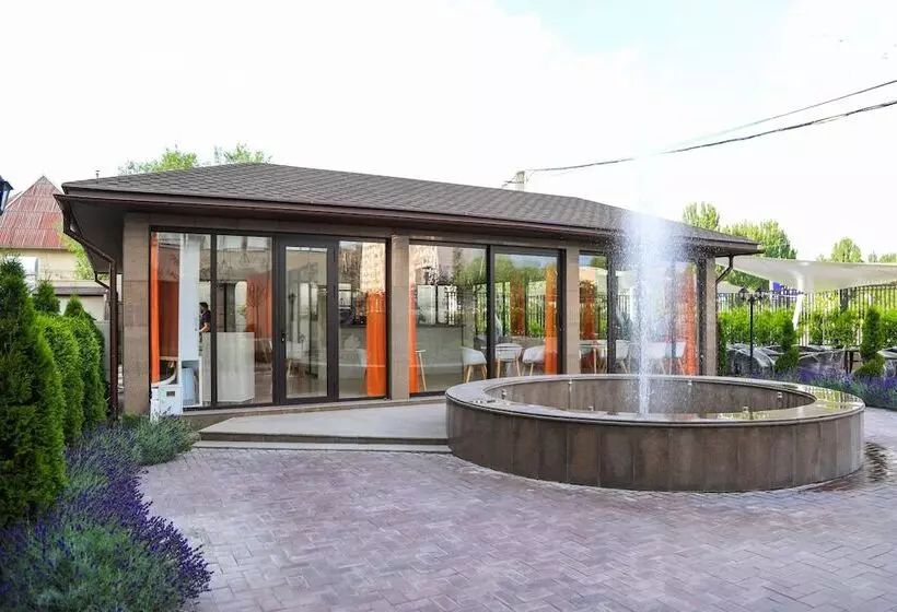 هتل Oasis Residence