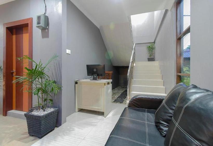 בית מלון כפרי Reddoorz Near Universitas Muhammadiyah Palangkaraya