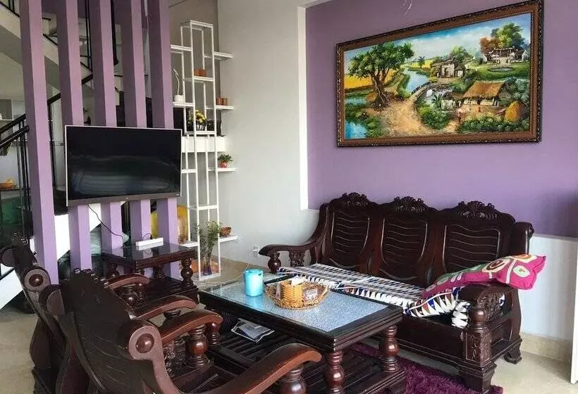 Purple Place Homestay  Hostel