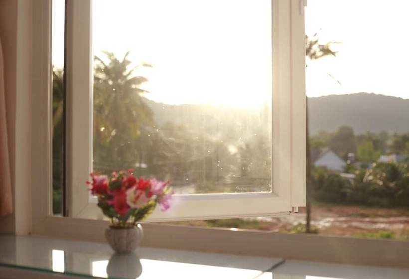 Purple Place Homestay Hostel