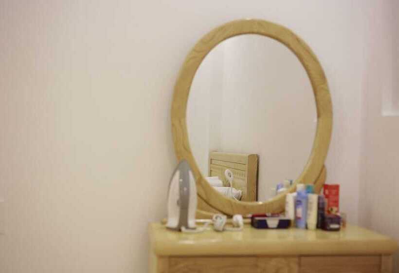 Purple Place Homestay Hostel