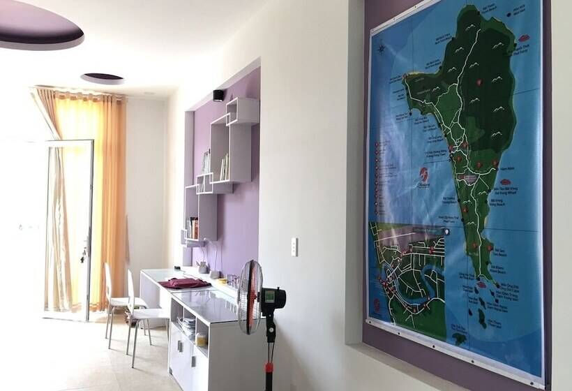Purple Place Homestay Hostel