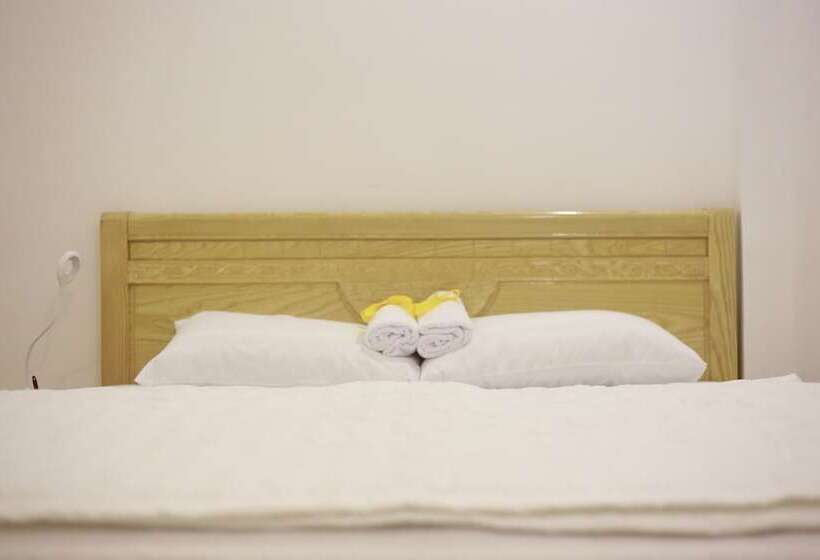 Purple Place Homestay Hostel