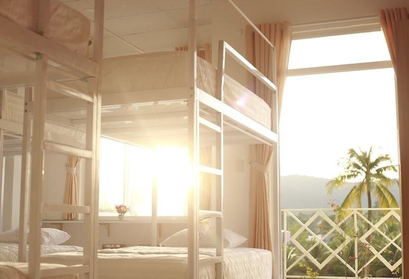 Purple Place Homestay Hostel