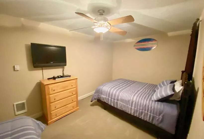 Rockaway Oceanview Condo,steps To The Beach & Downtown,w&d, Wifi