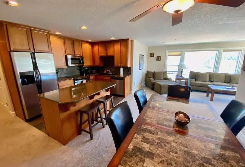 Rockaway Oceanview Condo,steps To The Beach & Downtown,w&d, Wifi
