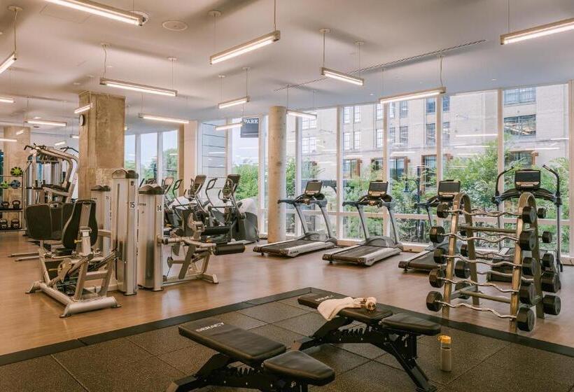 Sonder At Pierce Boston