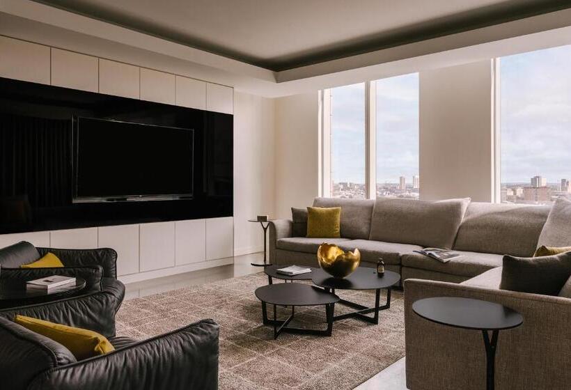 Sonder At Pierce Boston