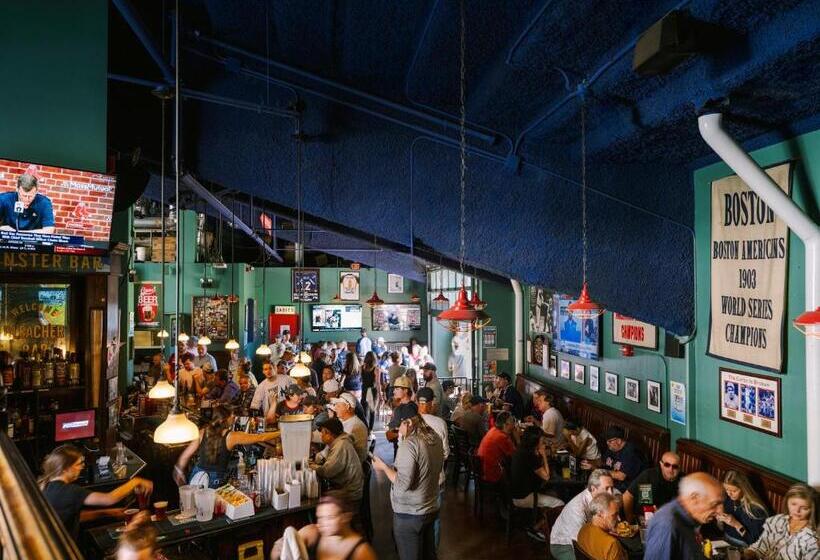 Sonder At Pierce Boston