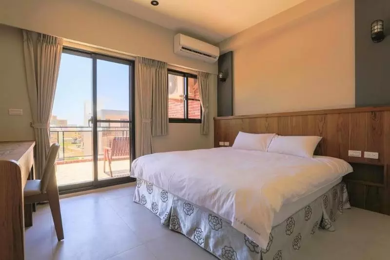 تختخواب و صبحانه Sharp Bnb