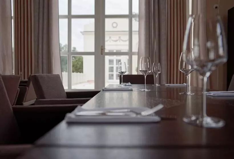 ホテル Hraniční Zámeček