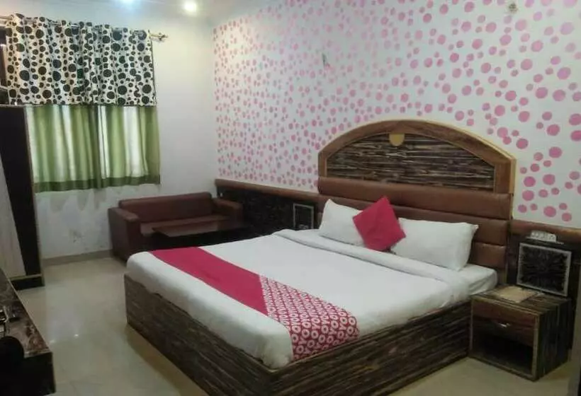 ホテル Radha Resort