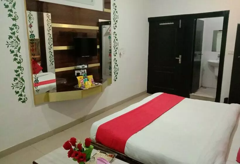 ホテル Radha Resort